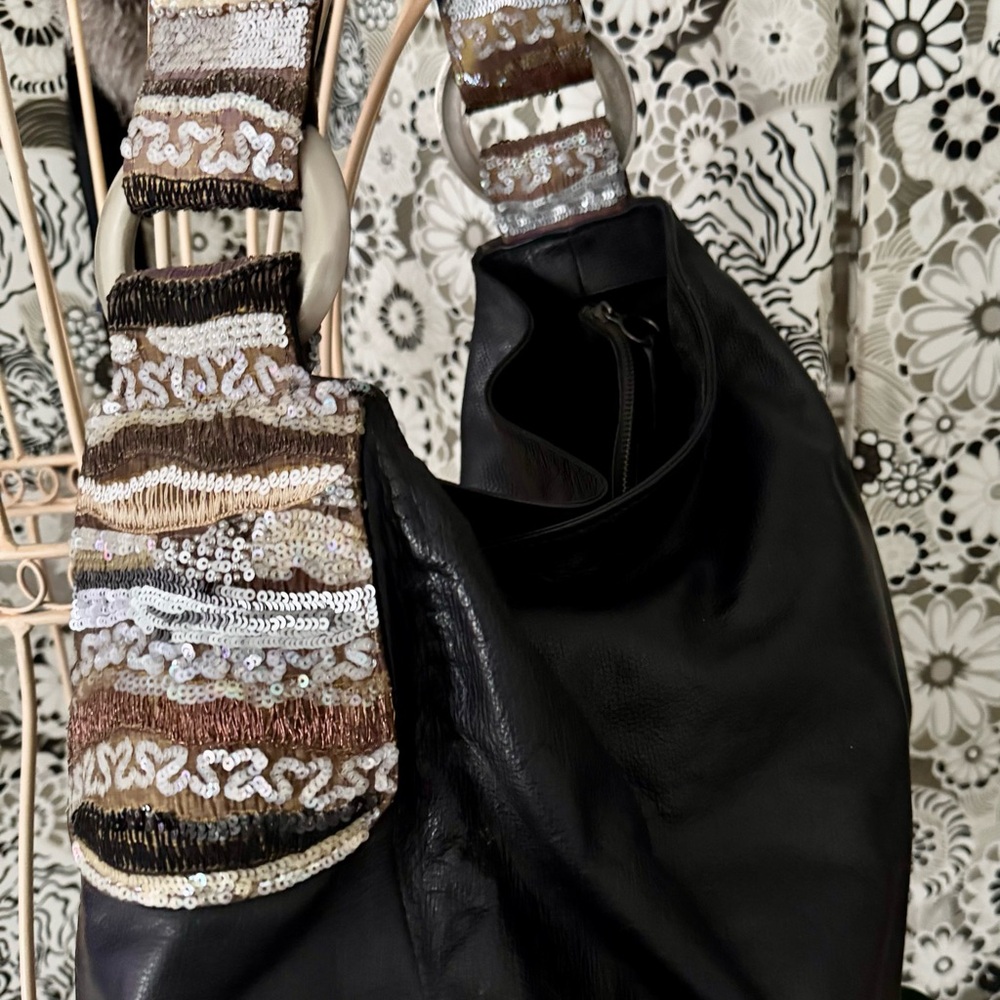 Chic Black Leather Hobo Bag with Sequin Strap